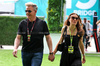 GP MIAMI, Gordon Ramsey (GBR) Celebrity Chef with sua moglie Tana Ramsey (GBR) TV Broadcaster e Author.

04.05.2025. Formula 1 World Championship, Rd 6, Miami Grand Prix, Miami, Florida, USA, Gara Day.

- www.xpbimages.com, EMail: requests@xpbimages.com © Copyright: Moy / XPB Images
