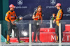 GP MIAMI, Gara winner Oscar Piastri (AUS) McLaren e second placed team mate Lando Norris (GBR) McLaren celebrate on the podium with Louise McEwen (GBR) McLaren Chief Marketing Officer.

04.05.2025. Formula 1 World Championship, Rd 6, Miami Grand Prix, Miami, Florida, USA, Gara Day.

- www.xpbimages.com, EMail: requests@xpbimages.com © Copyright: Bearne / XPB Images