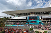 GP MIAMI, The podium (L to R): Louise McEwen (GBR) McLaren Chief Marketing Officer; Lando Norris (GBR) McLaren, second; Oscar Piastri (AUS) McLaren, vincitore; George Russell (GBR) Mercedes AMG F1, third.

04.05.2025. Formula 1 World Championship, Rd 6, Miami Grand Prix, Miami, Florida, USA, Gara Day.

- www.xpbimages.com, EMail: requests@xpbimages.com © Copyright: Moy / XPB Images