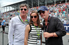 GP MIAMI, Eddie Irvine (GBR) (Right) with guests on the grid.

04.05.2025. Formula 1 World Championship, Rd 6, Miami Grand Prix, Miami, Florida, USA, Gara Day.

- www.xpbimages.com, EMail: requests@xpbimages.com © Copyright: Moy / XPB Images