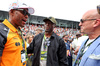 GP MIAMI, (L to R): Michael Strahan (USA) TV host with Seal (GBR) Singer on the grid.

04.05.2025. Formula 1 World Championship, Rd 6, Miami Grand Prix, Miami, Florida, USA, Gara Day.

- www.xpbimages.com, EMail: requests@xpbimages.com © Copyright: Moy / XPB Images