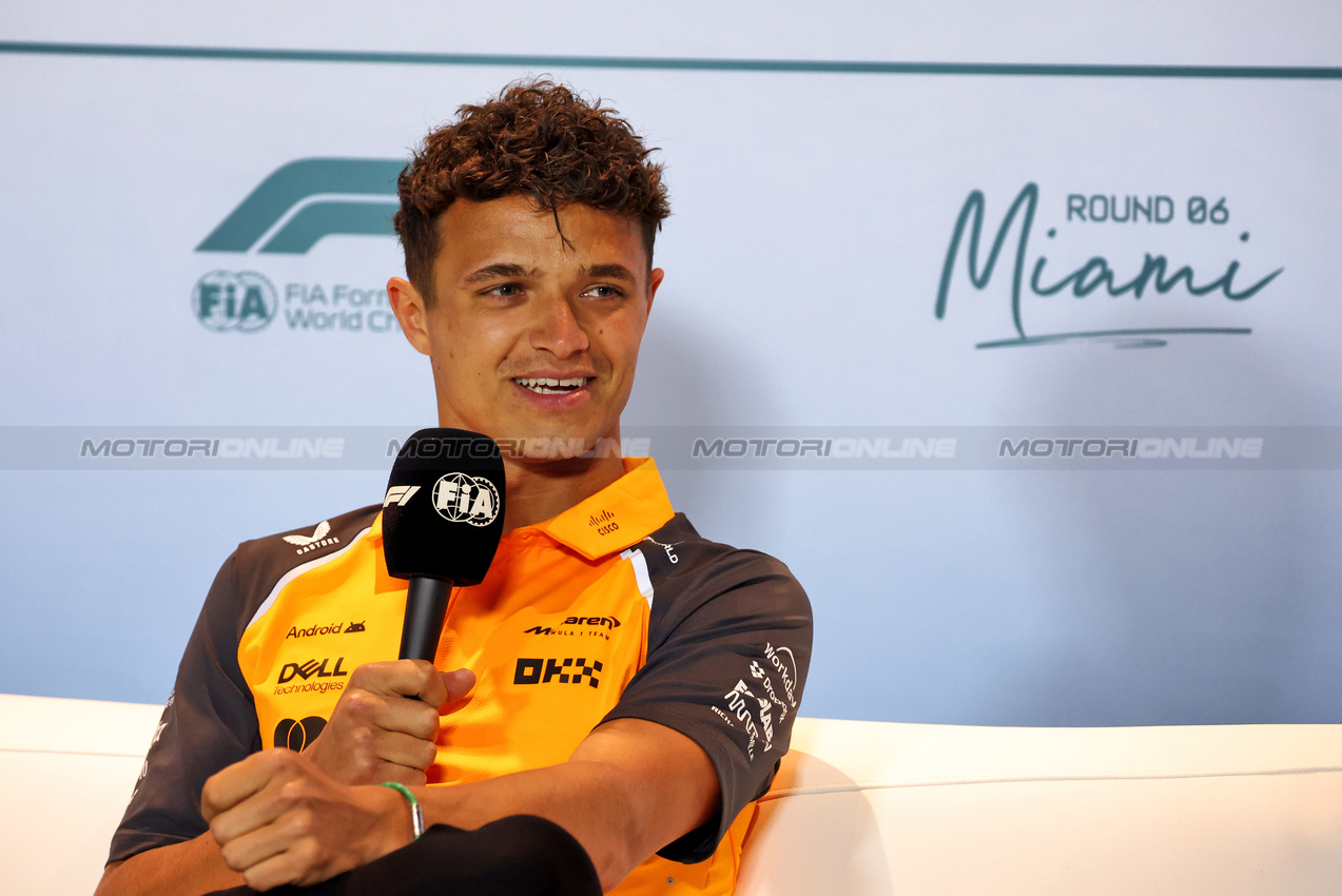 GP MIAMI, Lando Norris (GBR) McLaren in the FIA Press Conference.

01.05.2025. Formula 1 World Championship, Rd 6, Miami Grand Prix, Miami, Florida, USA, Preparation Day.

- www.xpbimages.com, EMail: requests@xpbimages.com © Copyright: Bearne / XPB Images