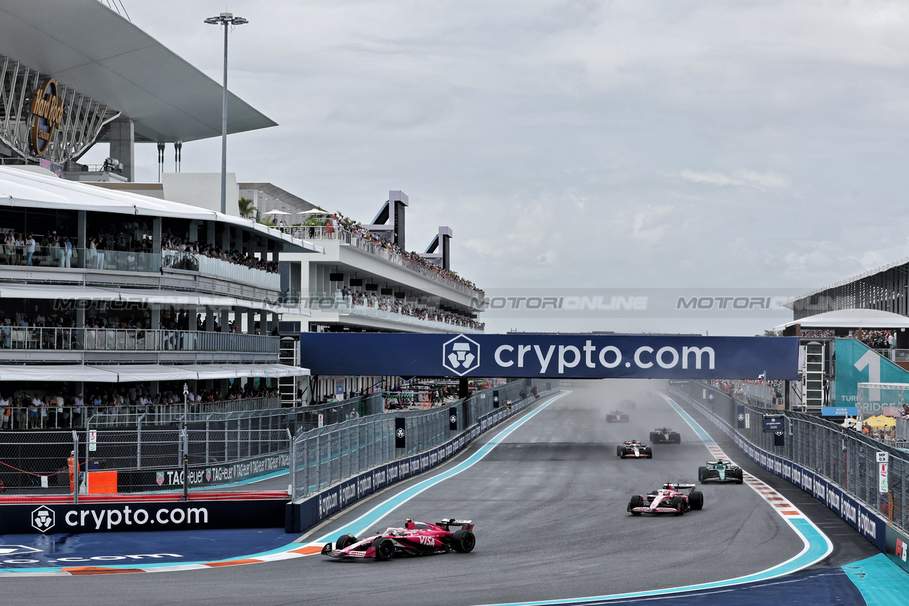 GP MIAMI, Liam Lawson (NZL) Racing Bulls VCARB 02.

03.05.2025. Formula 1 World Championship, Rd 6, Miami Grand Prix, Miami, Florida, USA, Sprint e Qualifiche Day.

- www.xpbimages.com, EMail: requests@xpbimages.com © Copyright: Moy / XPB Images