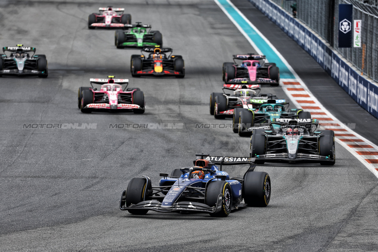 GP MIAMI, Alexander Albon (THA) Atlassian Williams Racing FW47.

03.05.2025. Formula 1 World Championship, Rd 6, Miami Grand Prix, Miami, Florida, USA, Sprint e Qualifiche Day.

- www.xpbimages.com, EMail: requests@xpbimages.com © Copyright: Moy / XPB Images