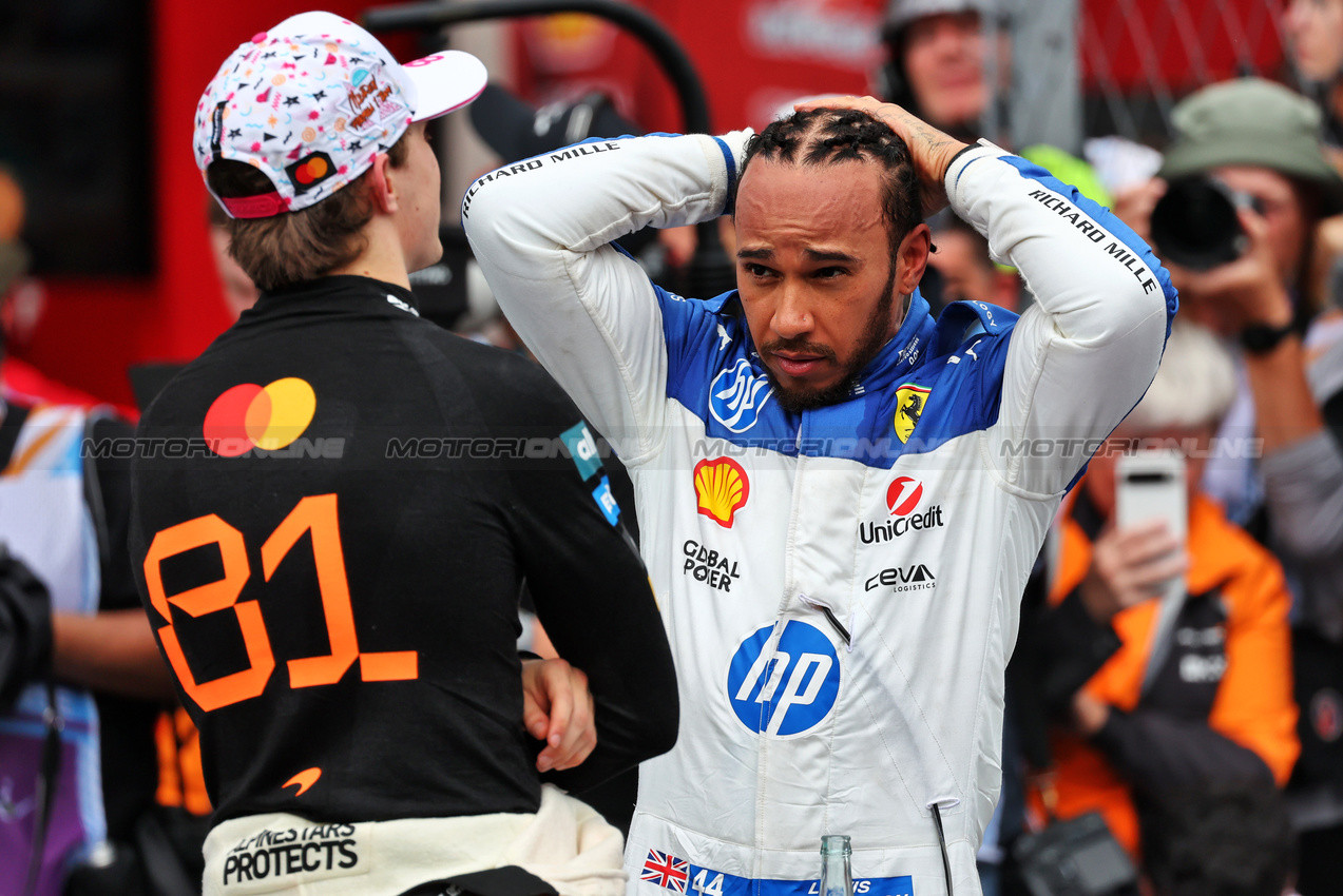GP MIAMI, Third placed Lewis Hamilton (GBR) Ferrari in Sprint parc ferme with second placed Oscar Piastri (AUS) McLaren.

03.05.2025. Formula 1 World Championship, Rd 6, Miami Grand Prix, Miami, Florida, USA, Sprint e Qualifiche Day.

- www.xpbimages.com, EMail: requests@xpbimages.com © Copyright: Moy / XPB Images