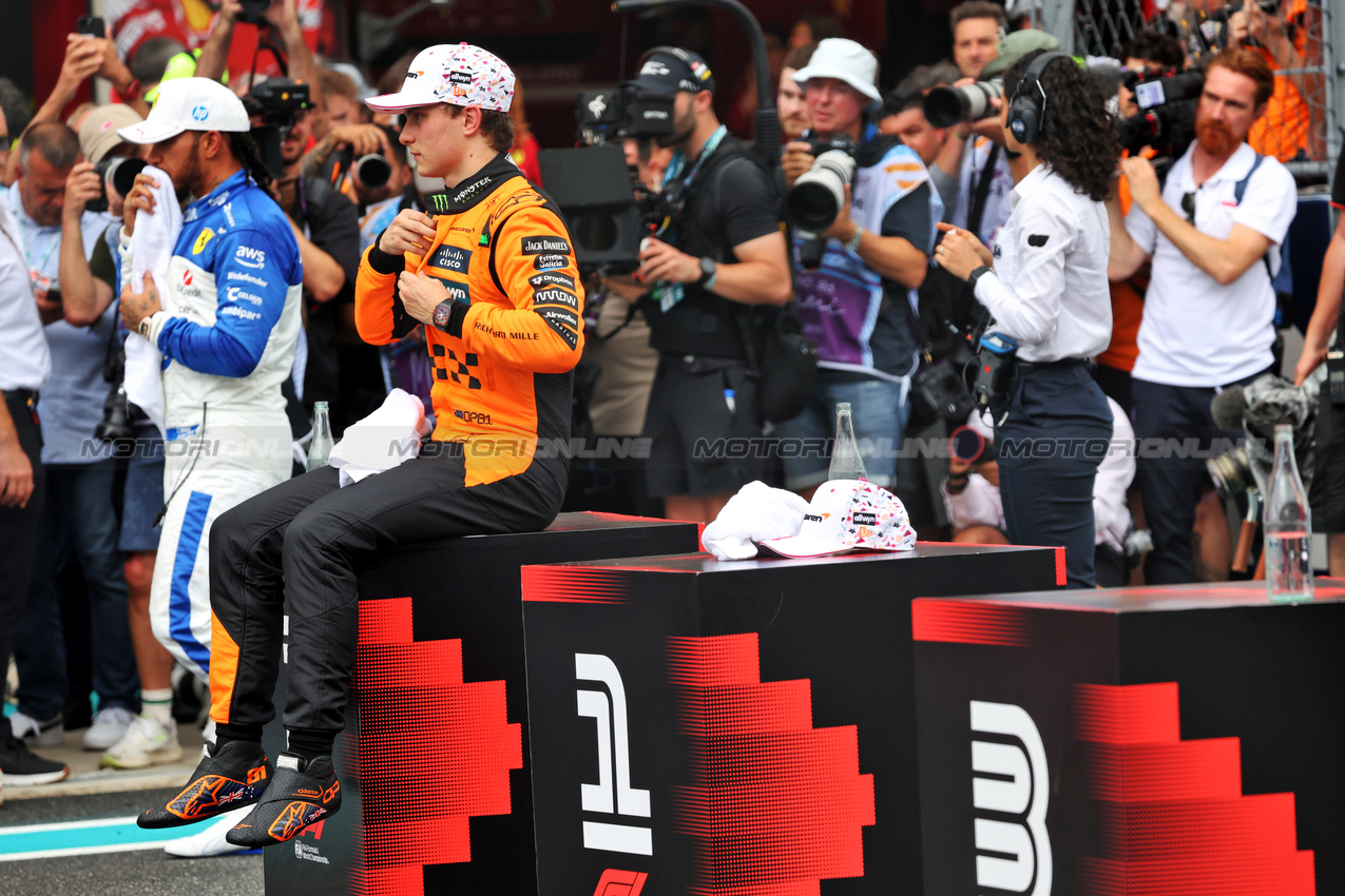 GP MIAMI, Second placed Oscar Piastri (AUS) McLaren in Sprint parc ferme.

03.05.2025. Formula 1 World Championship, Rd 6, Miami Grand Prix, Miami, Florida, USA, Sprint e Qualifiche Day.

- www.xpbimages.com, EMail: requests@xpbimages.com © Copyright: Bearne / XPB Images