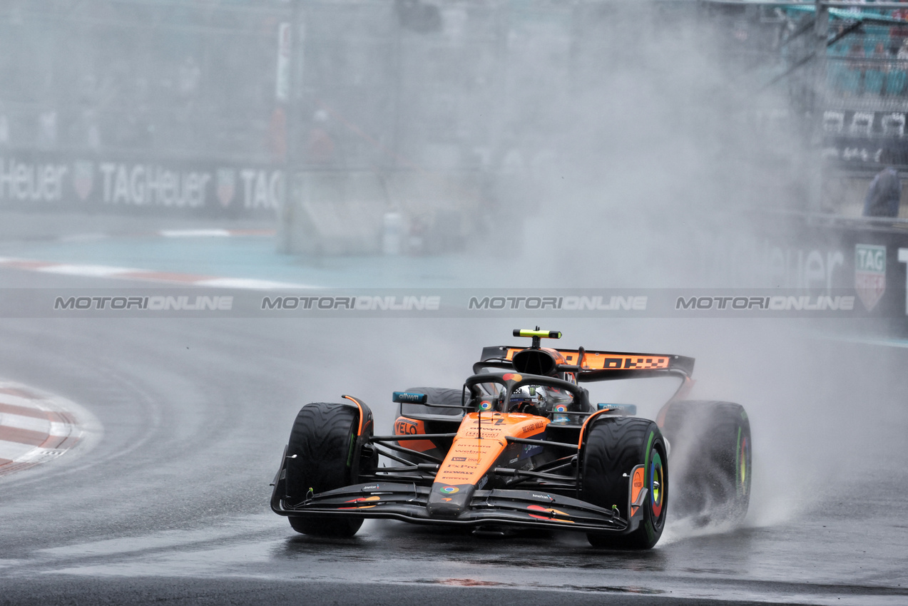 GP MIAMI, Lando Norris (GBR) McLaren MCL39.

03.05.2025. Formula 1 World Championship, Rd 6, Miami Grand Prix, Miami, Florida, USA, Sprint e Qualifiche Day.

- www.xpbimages.com, EMail: requests@xpbimages.com © Copyright: Bearne / XPB Images