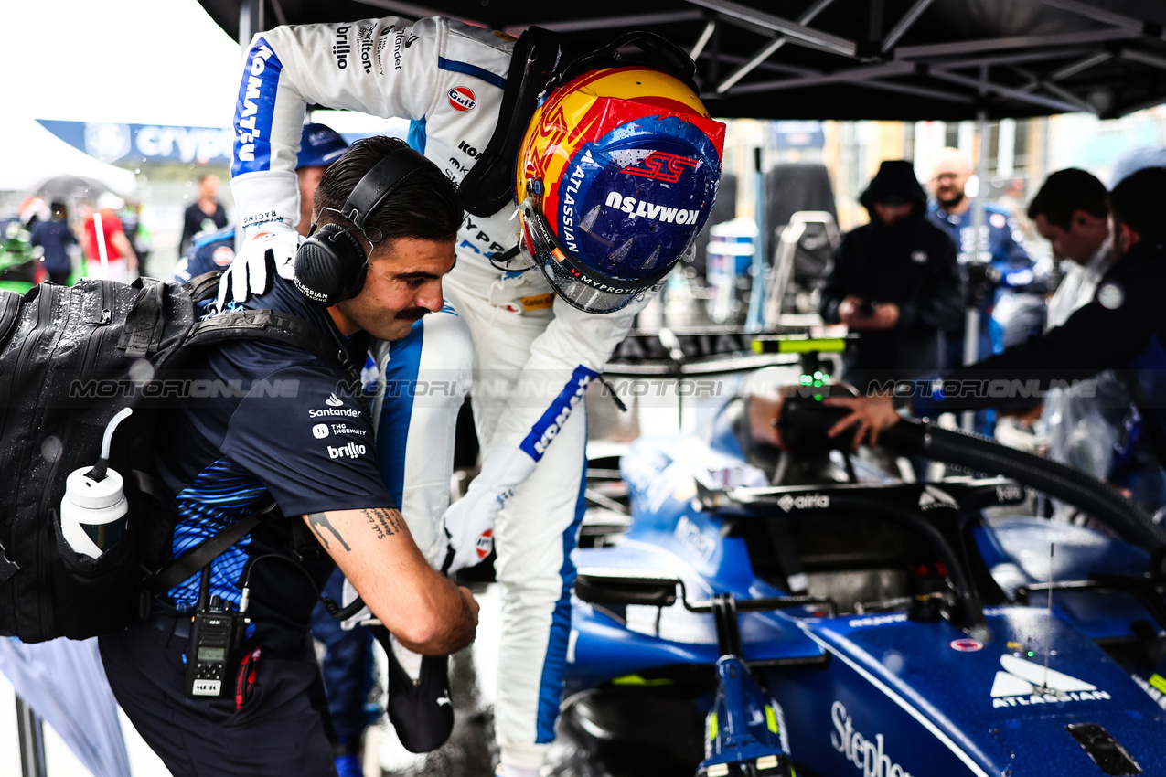 GP MIAMI, Carlos Sainz Jr (ESP), Atlassian Williams Racing 
03.05.2025. Formula 1 World Championship, Rd 6, Miami Grand Prix, Miami, Florida, USA, Sprint e Qualifiche Day.
- www.xpbimages.com, EMail: requests@xpbimages.com © Copyright: Charniaux / XPB Images