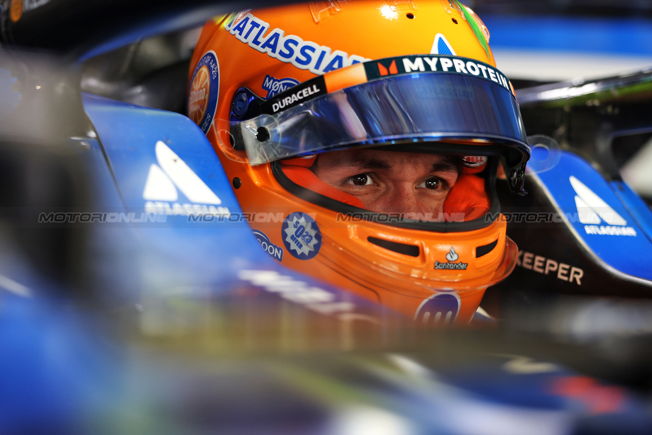 GP MIAMI, Alexander Albon (THA) Atlassian Williams Racing FW47.

03.05.2025. Formula 1 World Championship, Rd 6, Miami Grand Prix, Miami, Florida, USA, Sprint e Qualifiche Day.

- www.xpbimages.com, EMail: requests@xpbimages.com © Copyright: Bearne / XPB Images