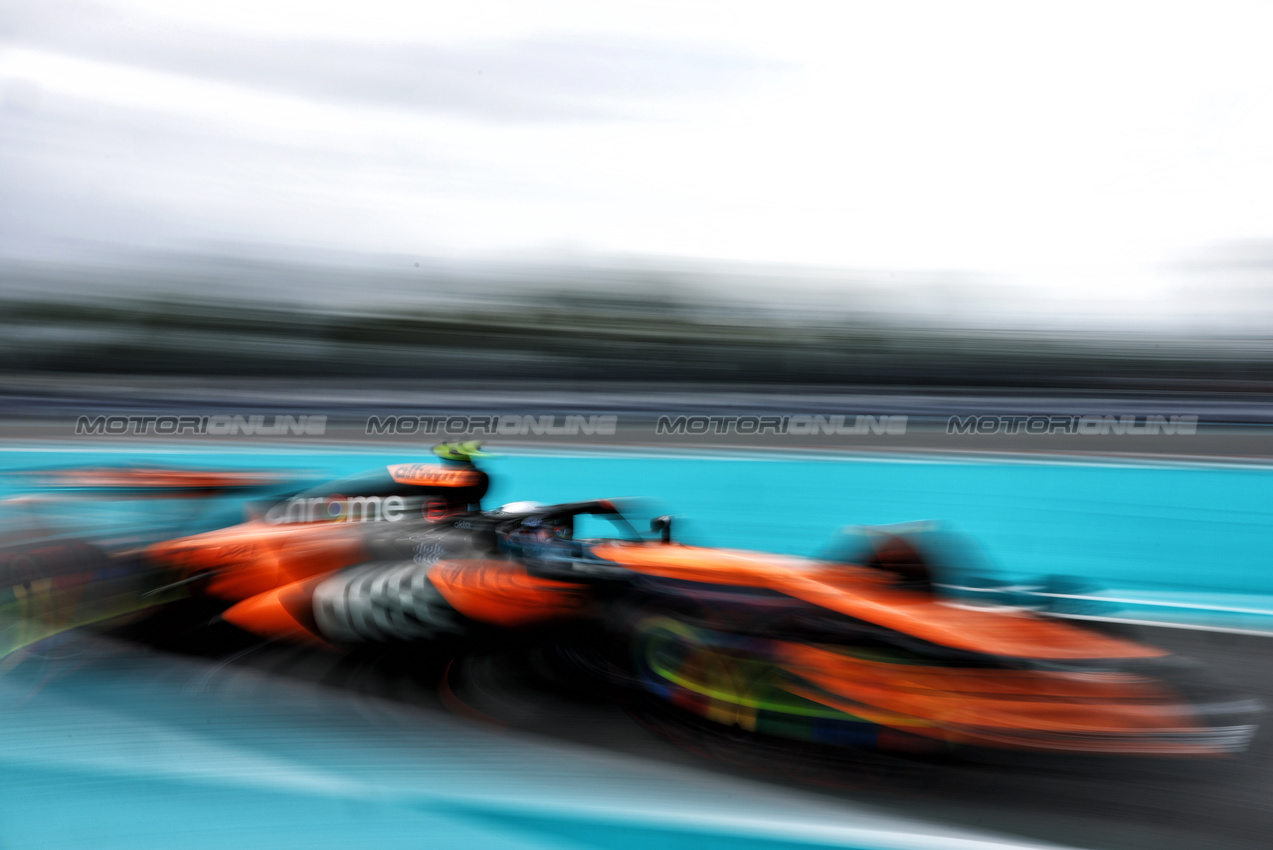 GP MIAMI, Lando Norris (GBR) McLaren MCL39.

03.05.2025. Formula 1 World Championship, Rd 6, Miami Grand Prix, Miami, Florida, USA, Sprint e Qualifiche Day.

- www.xpbimages.com, EMail: requests@xpbimages.com © Copyright: Charniaux / XPB Images