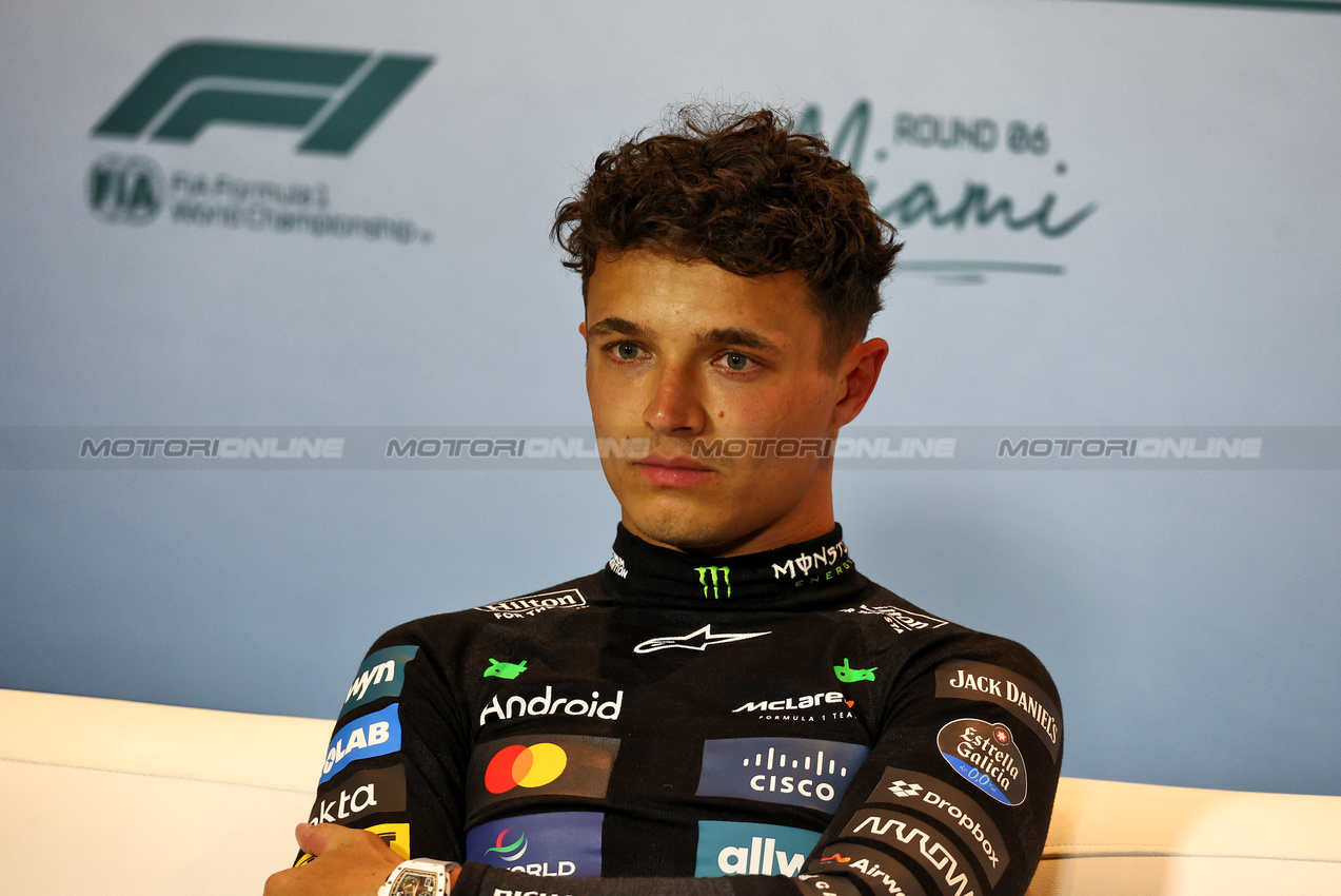 GP MIAMI, Lando Norris (GBR) McLaren in the post qualifying FIA Press Conference.

03.05.2025. Formula 1 World Championship, Rd 6, Miami Grand Prix, Miami, Florida, USA, Sprint e Qualifiche Day.

- www.xpbimages.com, EMail: requests@xpbimages.com © Copyright: Moy / XPB Images
