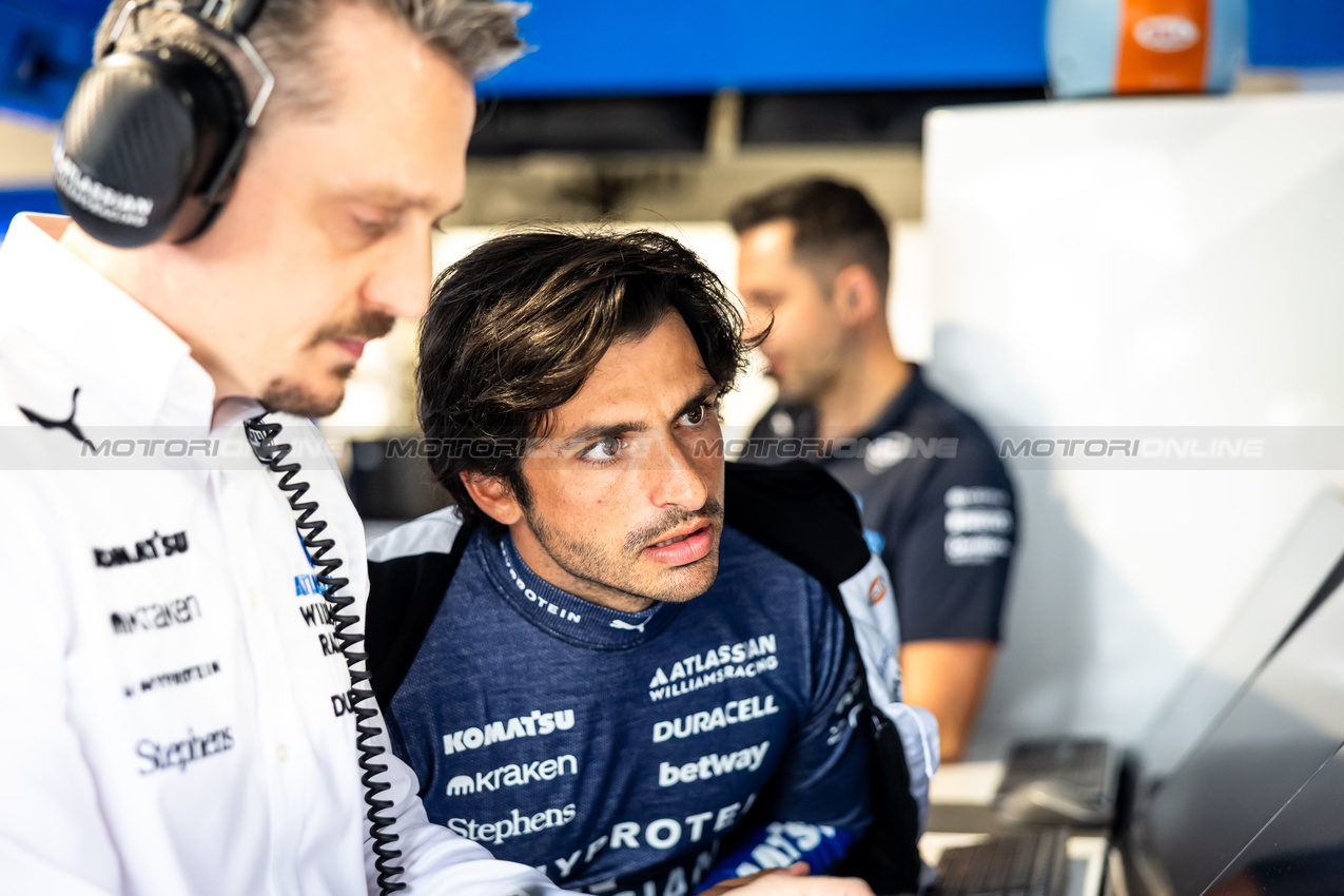 GP MIAMI, Carlos Sainz (ESP) Atlassian Williams Racing.

03.05.2025. Formula 1 World Championship, Rd 6, Miami Grand Prix, Miami, Florida, USA, Sprint e Qualifiche Day.

- www.xpbimages.com, EMail: requests@xpbimages.com © Copyright: Bearne / XPB Images