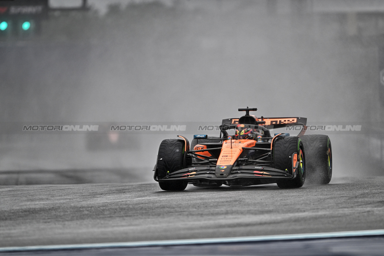 GP MIAMI, Oscar Piastri (AUS) McLaren MCL39.

03.05.2025. Formula 1 World Championship, Rd 6, Miami Grand Prix, Miami, Florida, USA, Sprint e Qualifiche Day.

- www.xpbimages.com, EMail: requests@xpbimages.com © Copyright: Price / XPB Images