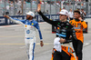 GP MIAMI, Oscar Piastri (AUS), McLaren, Lewis Hamilton (GBR), Ferrari e Lando Norris (GBR), McLaren F1 Team 
03.05.2025. Formula 1 World Championship, Rd 6, Miami Grand Prix, Miami, Florida, USA, Sprint e Qualifiche Day.
- www.xpbimages.com, EMail: requests@xpbimages.com © Copyright: Charniaux / XPB Images