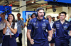GP MIAMI, Pierluigi (Gigi) Della Bona (ITA) Atlassian Williams Racing Performance Coach celebrates sixth position in qualifying for Carlos Sainz (ESP) Atlassian Williams Racing with the team.

03.05.2025. Formula 1 World Championship, Rd 6, Miami Grand Prix, Miami, Florida, USA, Sprint e Qualifiche Day.

- www.xpbimages.com, EMail: requests@xpbimages.com © Copyright: Bearne / XPB Images