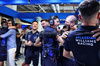 GP MIAMI, Pierluigi (Gigi) Della Bona (ITA) Atlassian Williams Racing Performance Coach celebrates sixth position in qualifying for Carlos Sainz (ESP) Atlassian Williams Racing with the team.

03.05.2025. Formula 1 World Championship, Rd 6, Miami Grand Prix, Miami, Florida, USA, Sprint e Qualifiche Day.

- www.xpbimages.com, EMail: requests@xpbimages.com © Copyright: Bearne / XPB Images