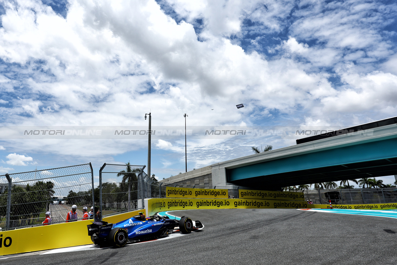 GP MIAMI, Carlos Sainz (ESP) Atlassian Williams Racing FW46.

02.05.2025. Formula 1 World Championship, Rd 6, Miami Grand Prix, Miami, Florida, USA, Sprint Qualifiche Day.

- www.xpbimages.com, EMail: requests@xpbimages.com © Copyright: Charniaux / XPB Images