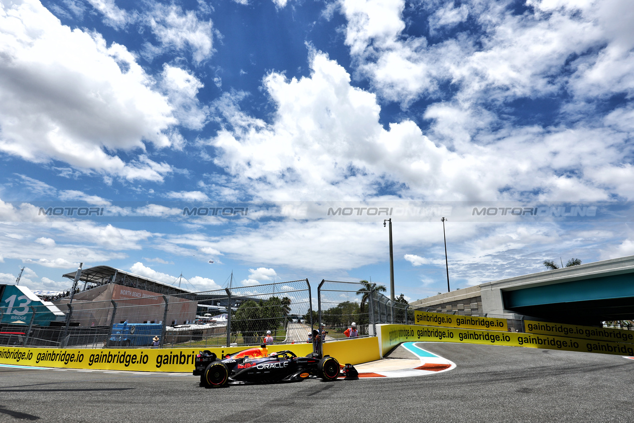 GP MIAMI, Max Verstappen (NLD) Red Bull Racing RB21.

02.05.2025. Formula 1 World Championship, Rd 6, Miami Grand Prix, Miami, Florida, USA, Sprint Qualifiche Day.

- www.xpbimages.com, EMail: requests@xpbimages.com © Copyright: Charniaux / XPB Images