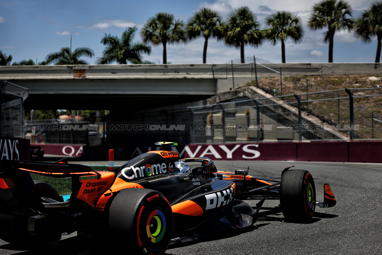 GP MIAMI, Lando Norris (GBR) McLaren MCL39.

02.05.2025. Formula 1 World Championship, Rd 6, Miami Grand Prix, Miami, Florida, USA, Sprint Qualifiche Day.

- www.xpbimages.com, EMail: requests@xpbimages.com © Copyright: Charniaux / XPB Images