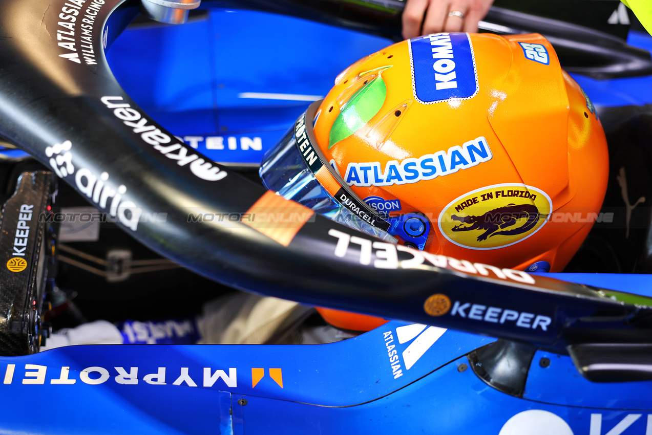 GP MIAMI, Alexander Albon (THA) Atlassian Williams Racing FW47.

02.05.2025. Formula 1 World Championship, Rd 6, Miami Grand Prix, Miami, Florida, USA, Sprint Qualifiche Day.

- www.xpbimages.com, EMail: requests@xpbimages.com © Copyright: Batchelor / XPB Images