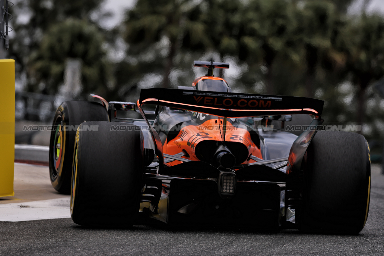 GP MIAMI, Oscar Piastri (AUS) McLaren MCL39.

02.05.2025. Formula 1 World Championship, Rd 6, Miami Grand Prix, Miami, Florida, USA, Sprint Qualifiche Day.

- www.xpbimages.com, EMail: requests@xpbimages.com © Copyright: Charniaux / XPB Images