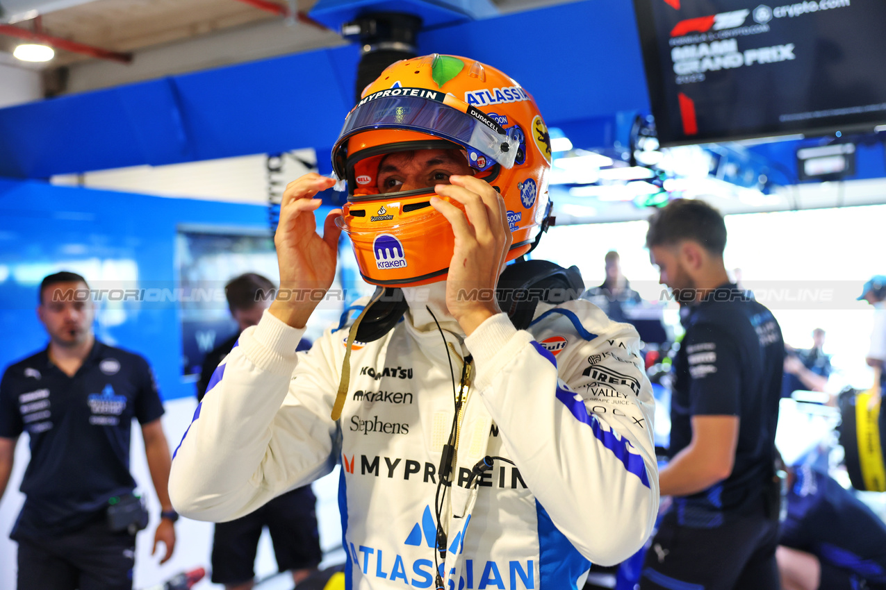 GP MIAMI, Alexander Albon (THA) Atlassian Williams Racing.

02.05.2025. Formula 1 World Championship, Rd 6, Miami Grand Prix, Miami, Florida, USA, Sprint Qualifiche Day.

- www.xpbimages.com, EMail: requests@xpbimages.com © Copyright: Batchelor / XPB Images