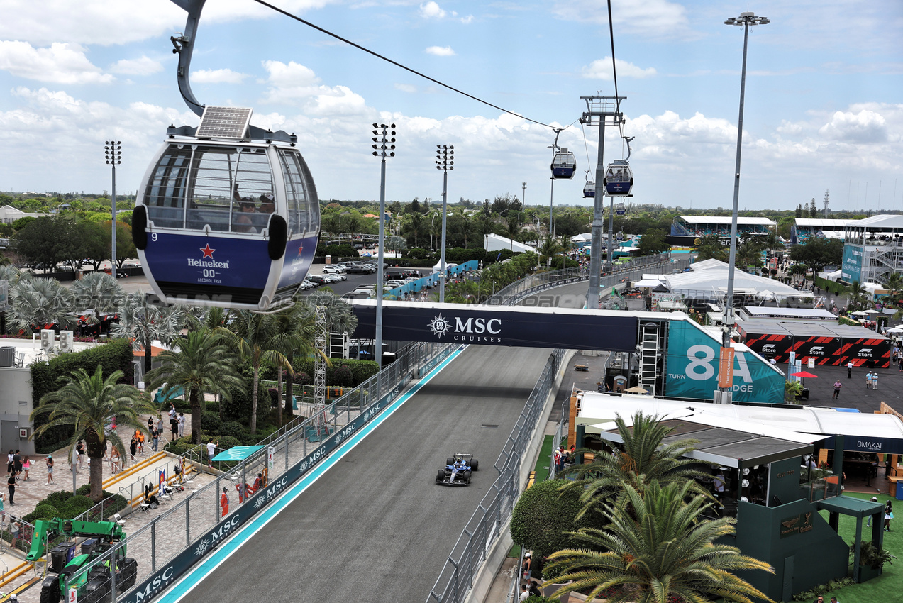 GP MIAMI, Carlos Sainz (ESP) Atlassian Williams Racing FW46.

02.05.2025. Formula 1 World Championship, Rd 6, Miami Grand Prix, Miami, Florida, USA, Sprint Qualifiche Day.

- www.xpbimages.com, EMail: requests@xpbimages.com © Copyright: Moy / XPB Images