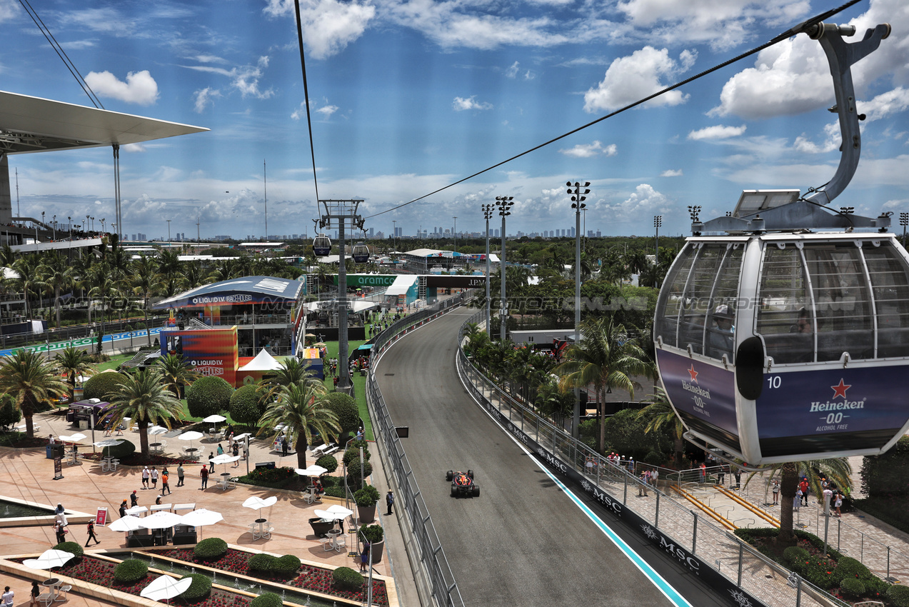 GP MIAMI, Max Verstappen (NLD) Red Bull Racing RB21.

02.05.2025. Formula 1 World Championship, Rd 6, Miami Grand Prix, Miami, Florida, USA, Sprint Qualifiche Day.

- www.xpbimages.com, EMail: requests@xpbimages.com © Copyright: Moy / XPB Images