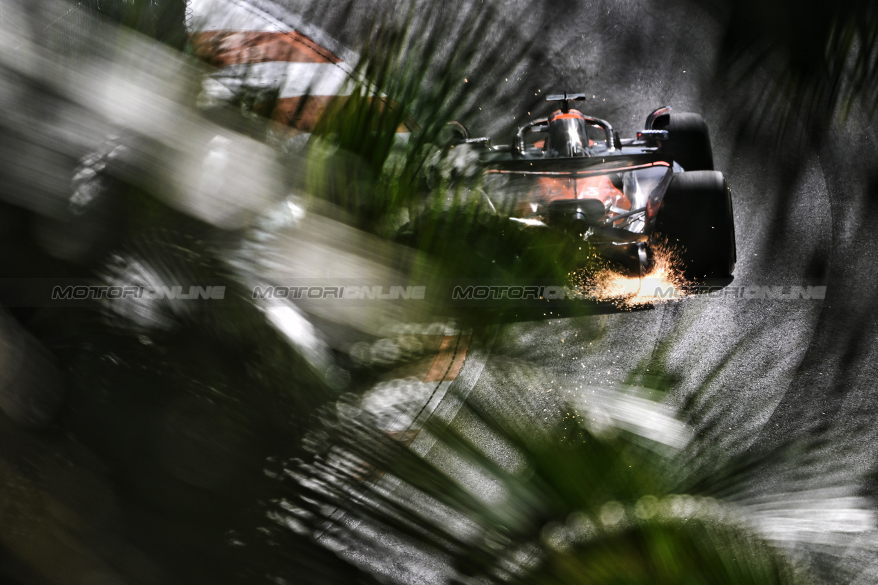 GP MIAMI, Oscar Piastri (AUS) McLaren MCL39.

02.05.2025. Formula 1 World Championship, Rd 6, Miami Grand Prix, Miami, Florida, USA, Sprint Qualifiche Day.

- www.xpbimages.com, EMail: requests@xpbimages.com © Copyright: Price / XPB Images