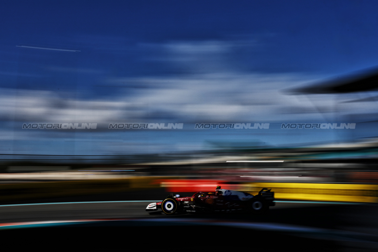 GP MIAMI, Lewis Hamilton (GBR) Ferrari SF-25.

02.05.2025. Formula 1 World Championship, Rd 6, Miami Grand Prix, Miami, Florida, USA, Sprint Qualifiche Day.

- www.xpbimages.com, EMail: requests@xpbimages.com © Copyright: Charniaux / XPB Images
