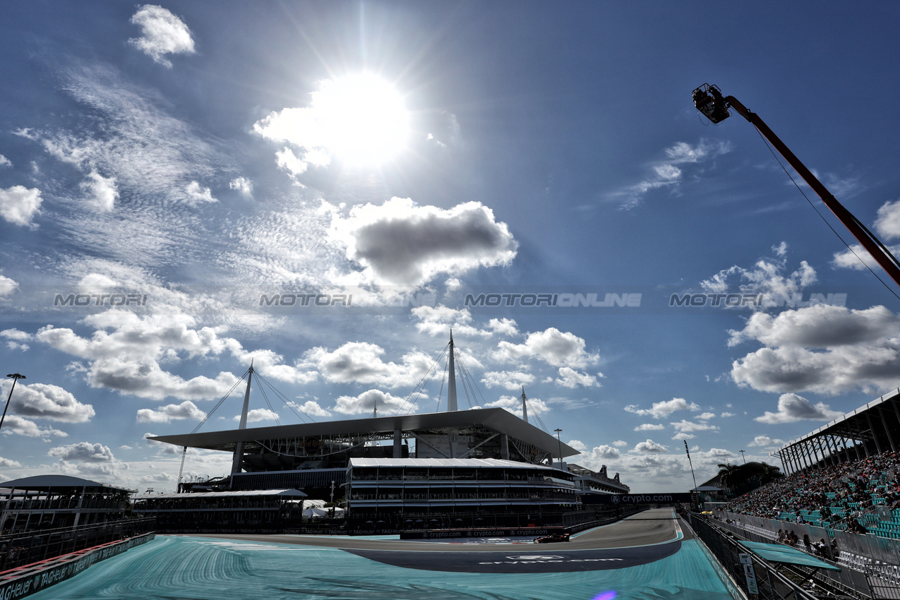 GP MIAMI, Oscar Piastri (AUS) McLaren MCL39.

02.05.2025. Formula 1 World Championship, Rd 6, Miami Grand Prix, Miami, Florida, USA, Sprint Qualifiche Day.

- www.xpbimages.com, EMail: requests@xpbimages.com © Copyright: Moy / XPB Images