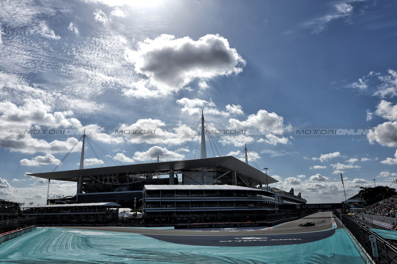 GP MIAMI, Gabriel Bortoleto (BRA) Sauber C45.

02.05.2025. Formula 1 World Championship, Rd 6, Miami Grand Prix, Miami, Florida, USA, Sprint Qualifiche Day.

- www.xpbimages.com, EMail: requests@xpbimages.com © Copyright: Moy / XPB Images