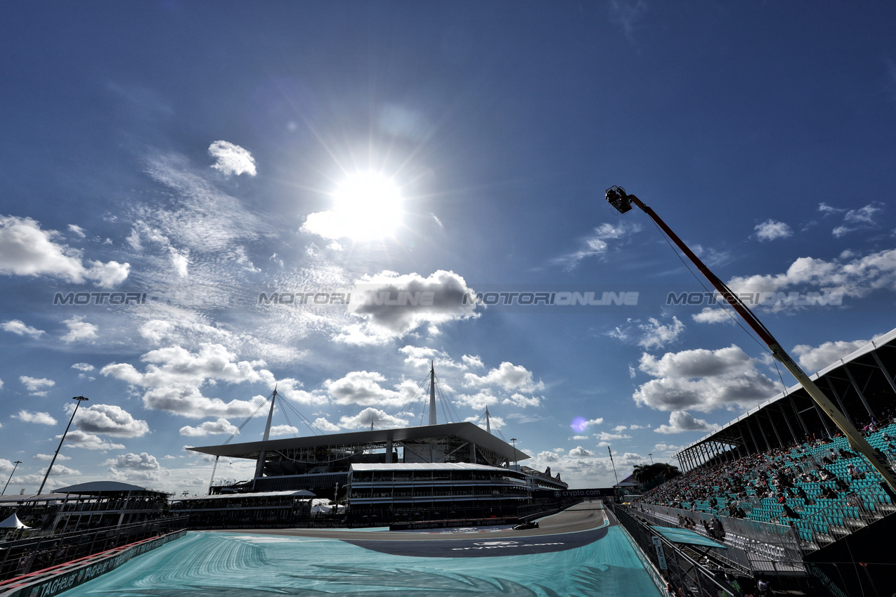 GP MIAMI, George Russell (GBR) Mercedes AMG F1 W16.

02.05.2025. Formula 1 World Championship, Rd 6, Miami Grand Prix, Miami, Florida, USA, Sprint Qualifiche Day.

- www.xpbimages.com, EMail: requests@xpbimages.com © Copyright: Moy / XPB Images