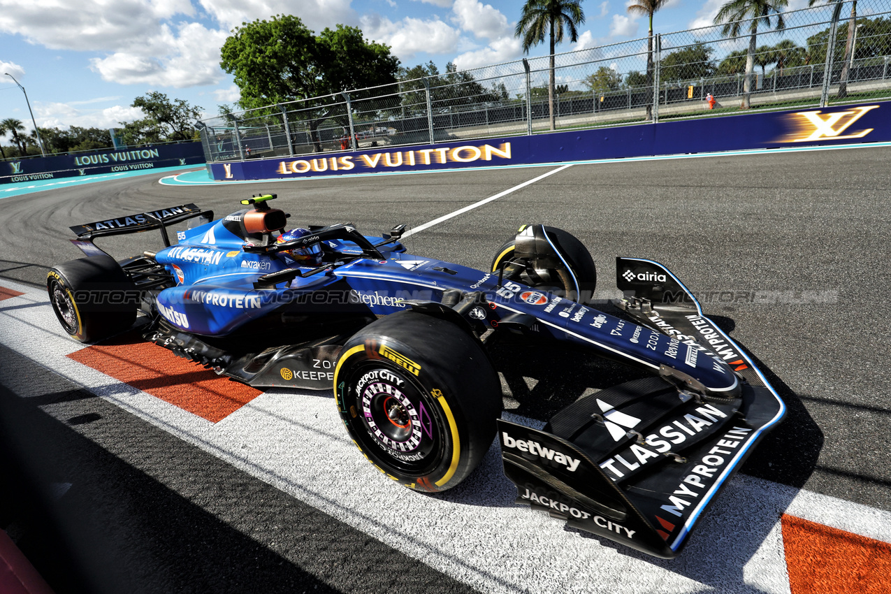 GP MIAMI, Carlos Sainz (ESP) Atlassian Williams Racing FW46.

02.05.2025. Formula 1 World Championship, Rd 6, Miami Grand Prix, Miami, Florida, USA, Sprint Qualifiche Day.

- www.xpbimages.com, EMail: requests@xpbimages.com © Copyright: Bearne / XPB Images