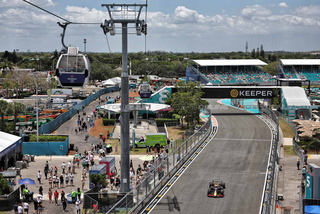 GP MIAMI, Max Verstappen (NLD) Red Bull Racing RB21.

02.05.2025. Formula 1 World Championship, Rd 6, Miami Grand Prix, Miami, Florida, USA, Sprint Qualifiche Day.

- www.xpbimages.com, EMail: requests@xpbimages.com © Copyright: Moy / XPB Images