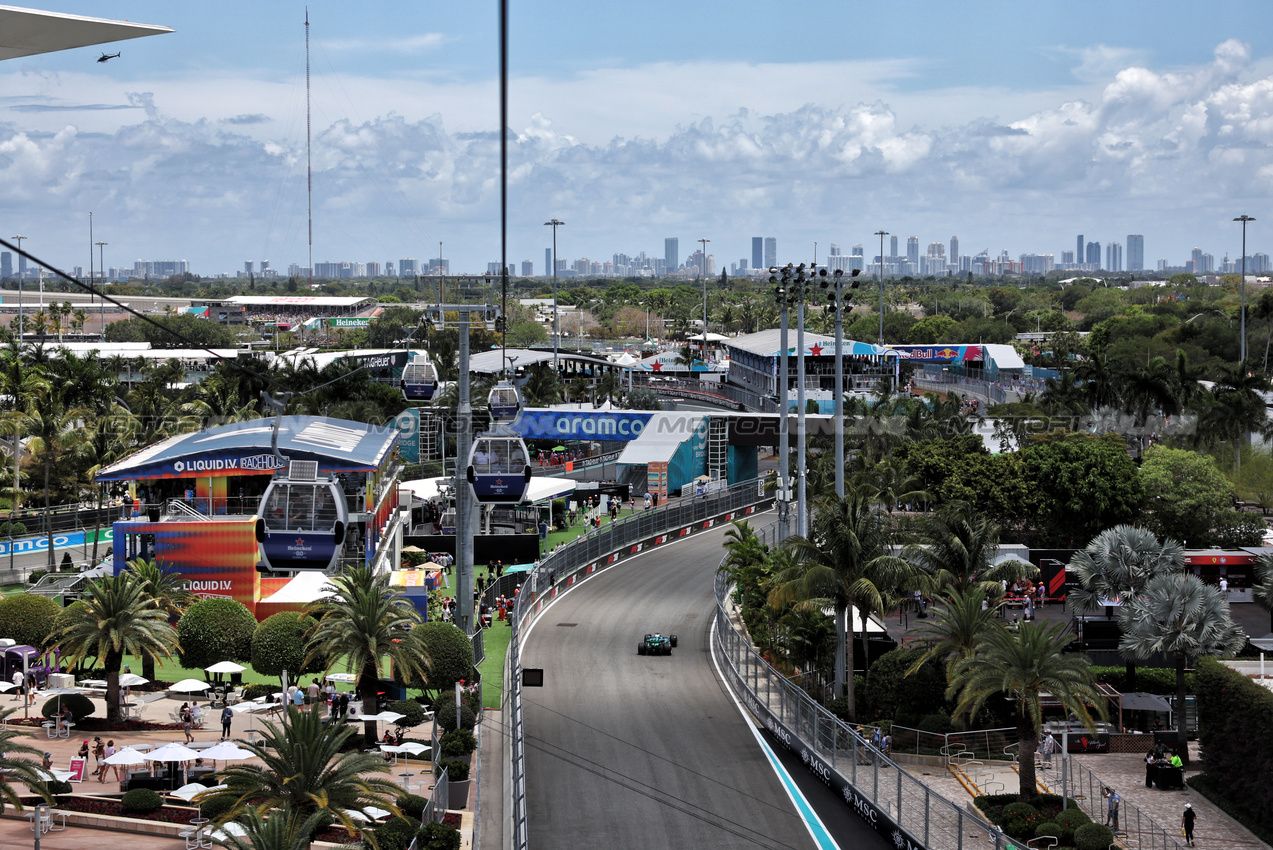 GP MIAMI, Lance Stroll (CDN) Aston Martin F1 Team AMR25.

02.05.2025. Formula 1 World Championship, Rd 6, Miami Grand Prix, Miami, Florida, USA, Sprint Qualifiche Day.

- www.xpbimages.com, EMail: requests@xpbimages.com © Copyright: Moy / XPB Images