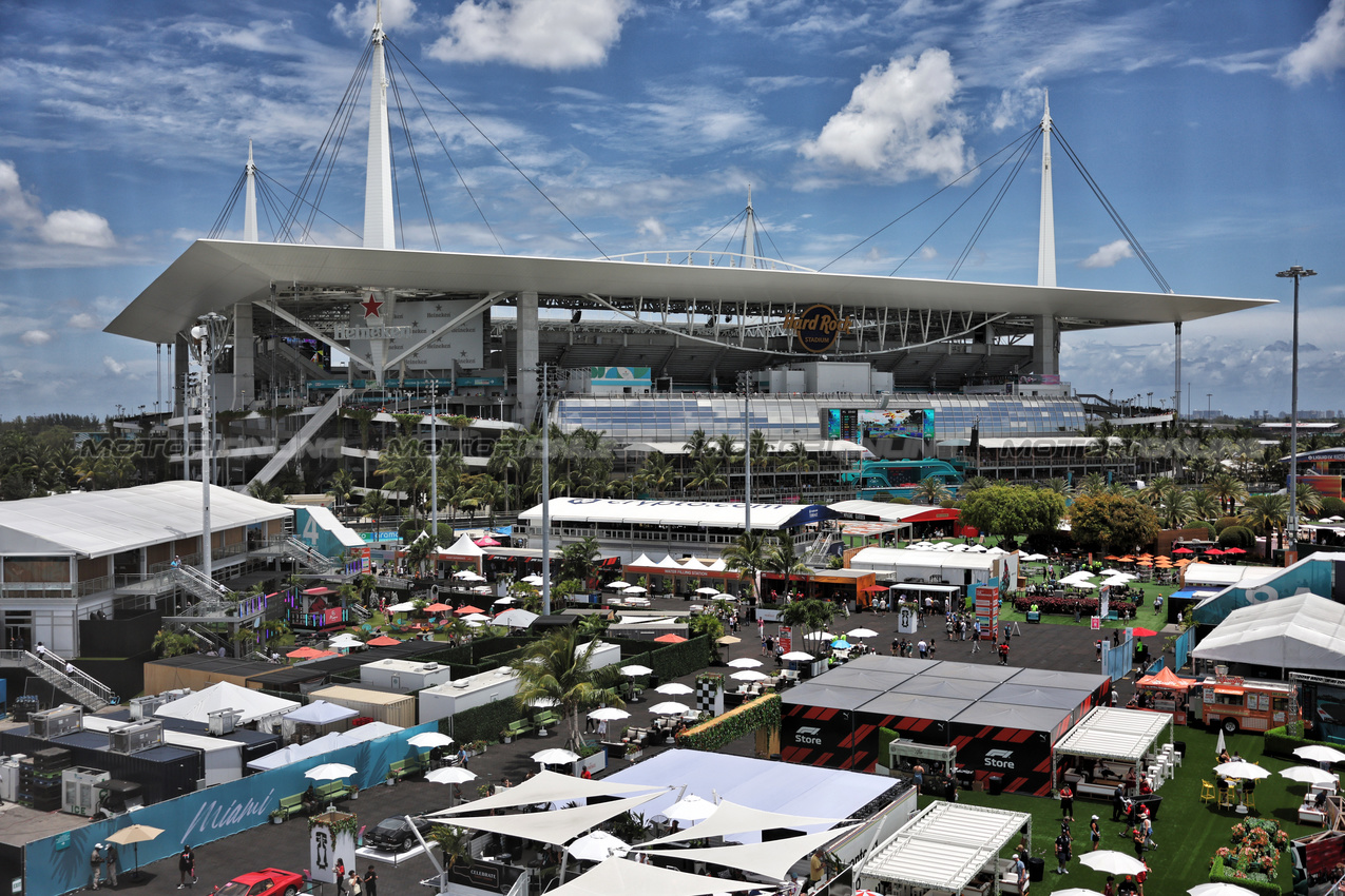 GP MIAMI, Circuit Atmosfera.

02.05.2025. Formula 1 World Championship, Rd 6, Miami Grand Prix, Miami, Florida, USA, Sprint Qualifiche Day.

- www.xpbimages.com, EMail: requests@xpbimages.com © Copyright: Moy / XPB Images