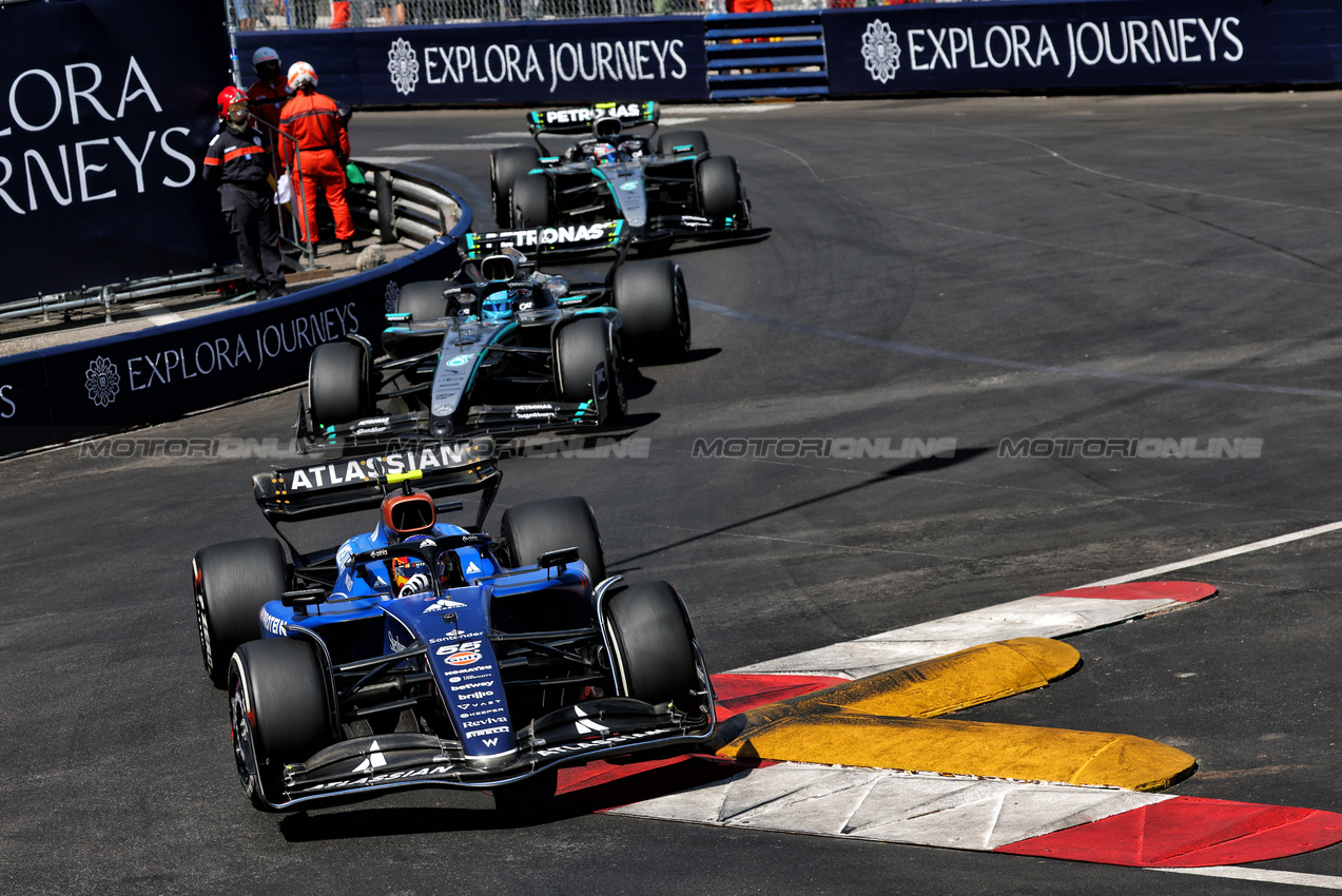 GP MONACO, Carlos Sainz (ESP) Atlassian Williams Racing FW47.

25.05.2025. Formula 1 World Championship, Rd 8, Monaco Grand Prix, Monte Carlo, Monaco, Gara Day.

- www.xpbimages.com, EMail: requests@xpbimages.com © Copyright: Batchelor / XPB Images
