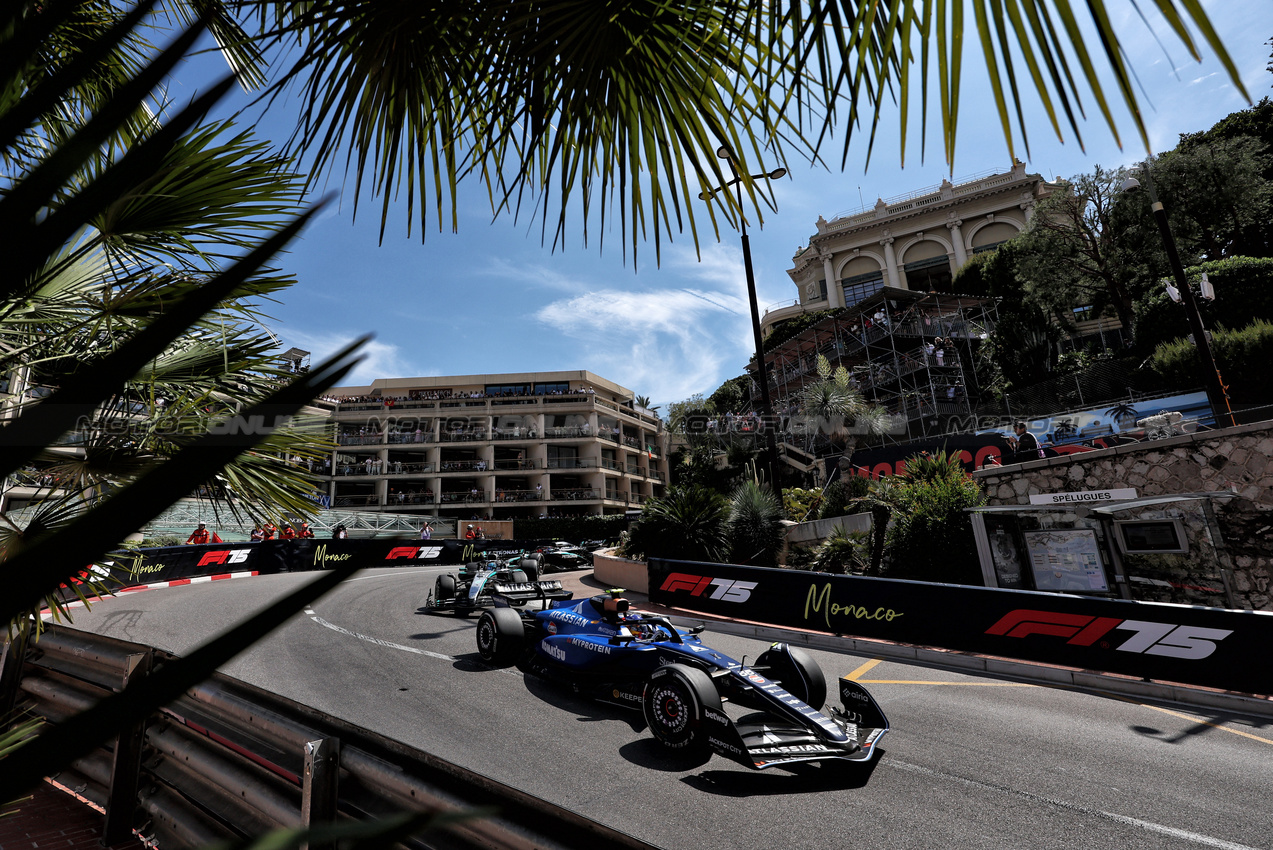 GP MONACO, Carlos Sainz (ESP) Atlassian Williams Racing FW47.

25.05.2025. Formula 1 World Championship, Rd 8, Monaco Grand Prix, Monte Carlo, Monaco, Gara Day.

- www.xpbimages.com, EMail: requests@xpbimages.com © Copyright: Moy / XPB Images