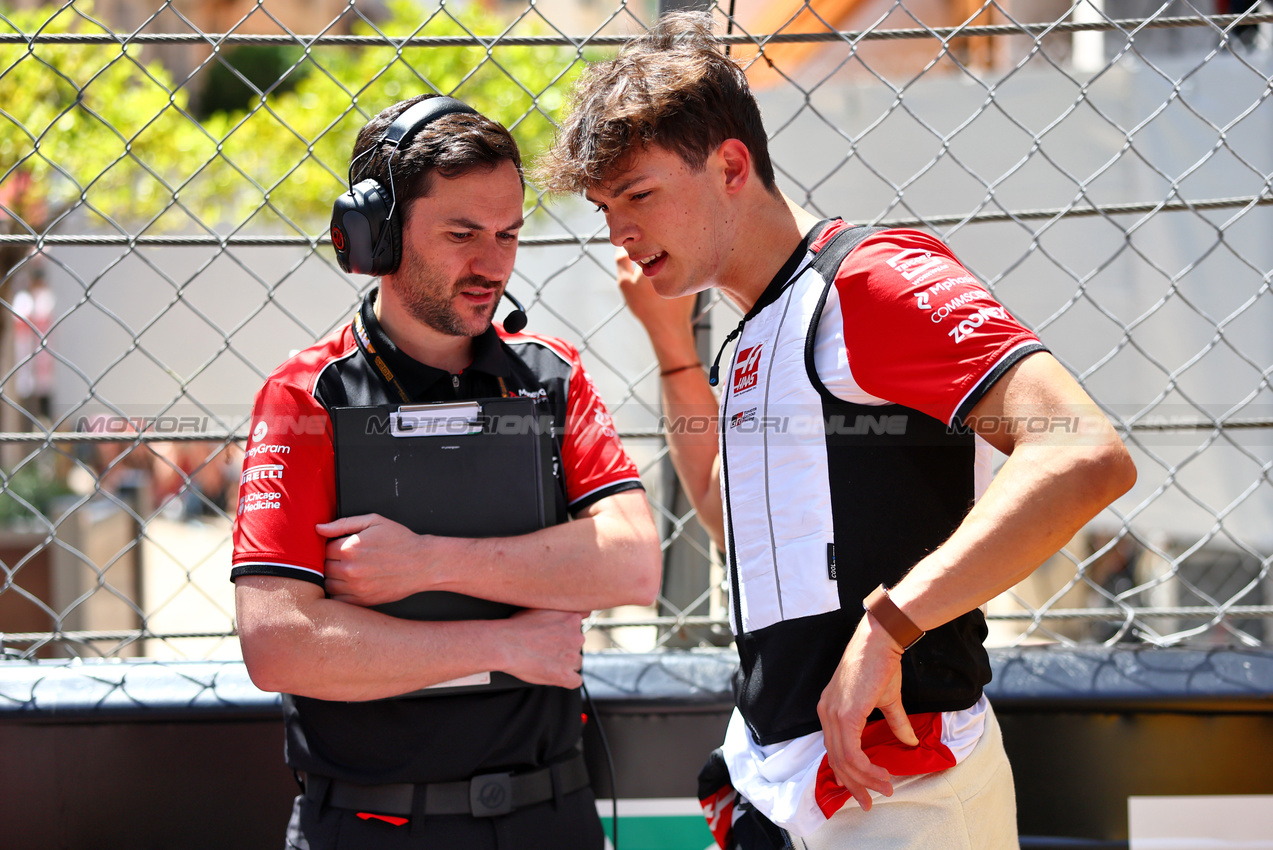 GP MONACO, Oliver Bearman (GBR) Haas F1 Team on the podium.

25.05.2025. Formula 1 World Championship, Rd 8, Monaco Grand Prix, Monte Carlo, Monaco, Gara Day.

- www.xpbimages.com, EMail: requests@xpbimages.com © Copyright: Charniaux / XPB Images