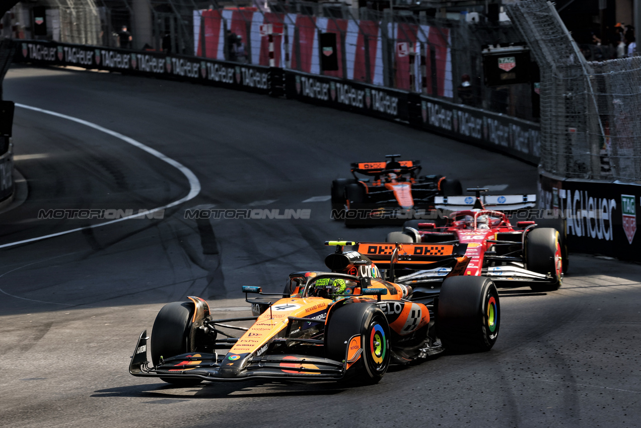 GP MONACO, Lando Norris (GBR) McLaren MCL39.

25.05.2025. Formula 1 World Championship, Rd 8, Monaco Grand Prix, Monte Carlo, Monaco, Gara Day.

- www.xpbimages.com, EMail: requests@xpbimages.com © Copyright: Charniaux / XPB Images
