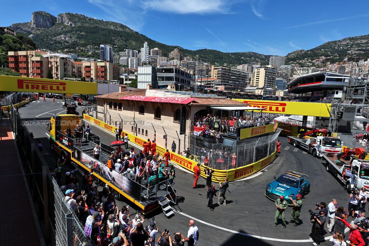 GP MONACO, Drivers' parade.

25.05.2025. Formula 1 World Championship, Rd 8, Monaco Grand Prix, Monte Carlo, Monaco, Gara Day.

- www.xpbimages.com, EMail: requests@xpbimages.com © Copyright: Moy / XPB Images