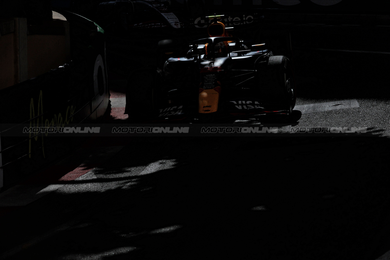 GP MONACO, Yuki Tsunoda (JPN) Red Bull Racing RB21.

25.05.2025. Formula 1 World Championship, Rd 8, Monaco Grand Prix, Monte Carlo, Monaco, Gara Day.

- www.xpbimages.com, EMail: requests@xpbimages.com © Copyright: Moy / XPB Images