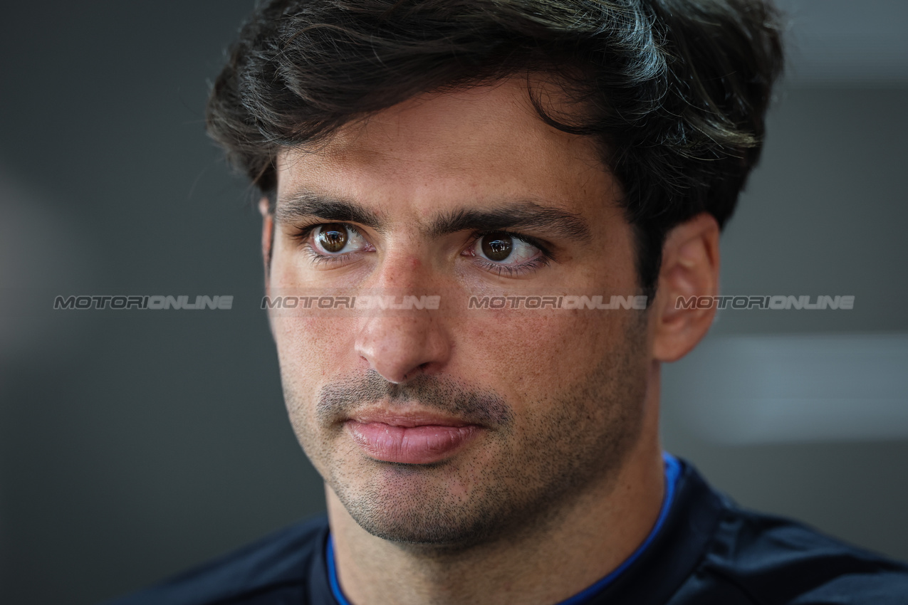 GP MONACO, Carlos Sainz Jr (ESP), Atlassian Williams Racing 
22.05.2025. Formula 1 World Championship, Rd 8, Monaco Grand Prix, Monte Carlo, Monaco, Preparation Day.
- www.xpbimages.com, EMail: requests@xpbimages.com © Copyright: Charniaux / XPB Images