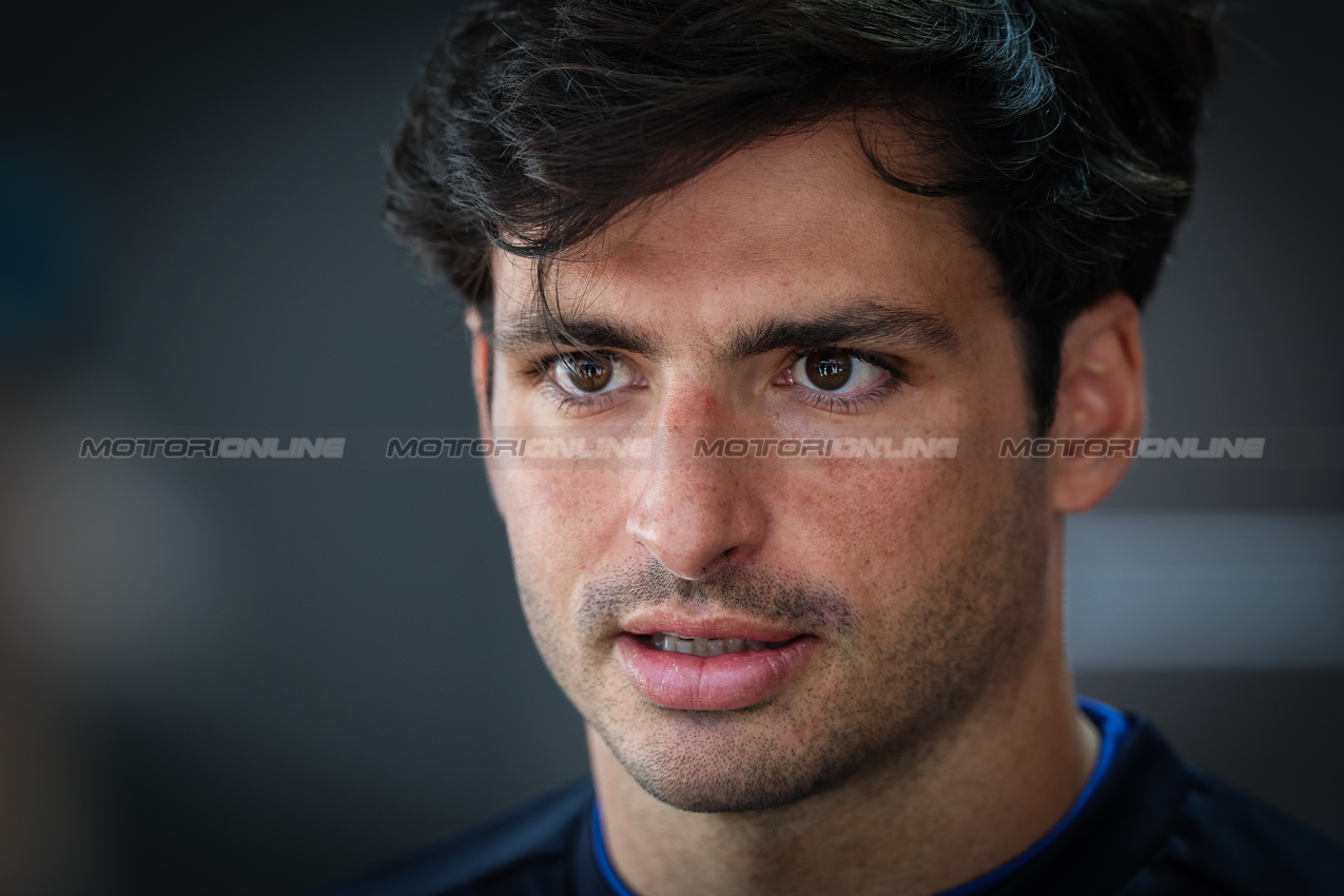 GP MONACO, Carlos Sainz Jr (ESP), Atlassian Williams Racing 
22.05.2025. Formula 1 World Championship, Rd 8, Monaco Grand Prix, Monte Carlo, Monaco, Preparation Day.
- www.xpbimages.com, EMail: requests@xpbimages.com © Copyright: Charniaux / XPB Images