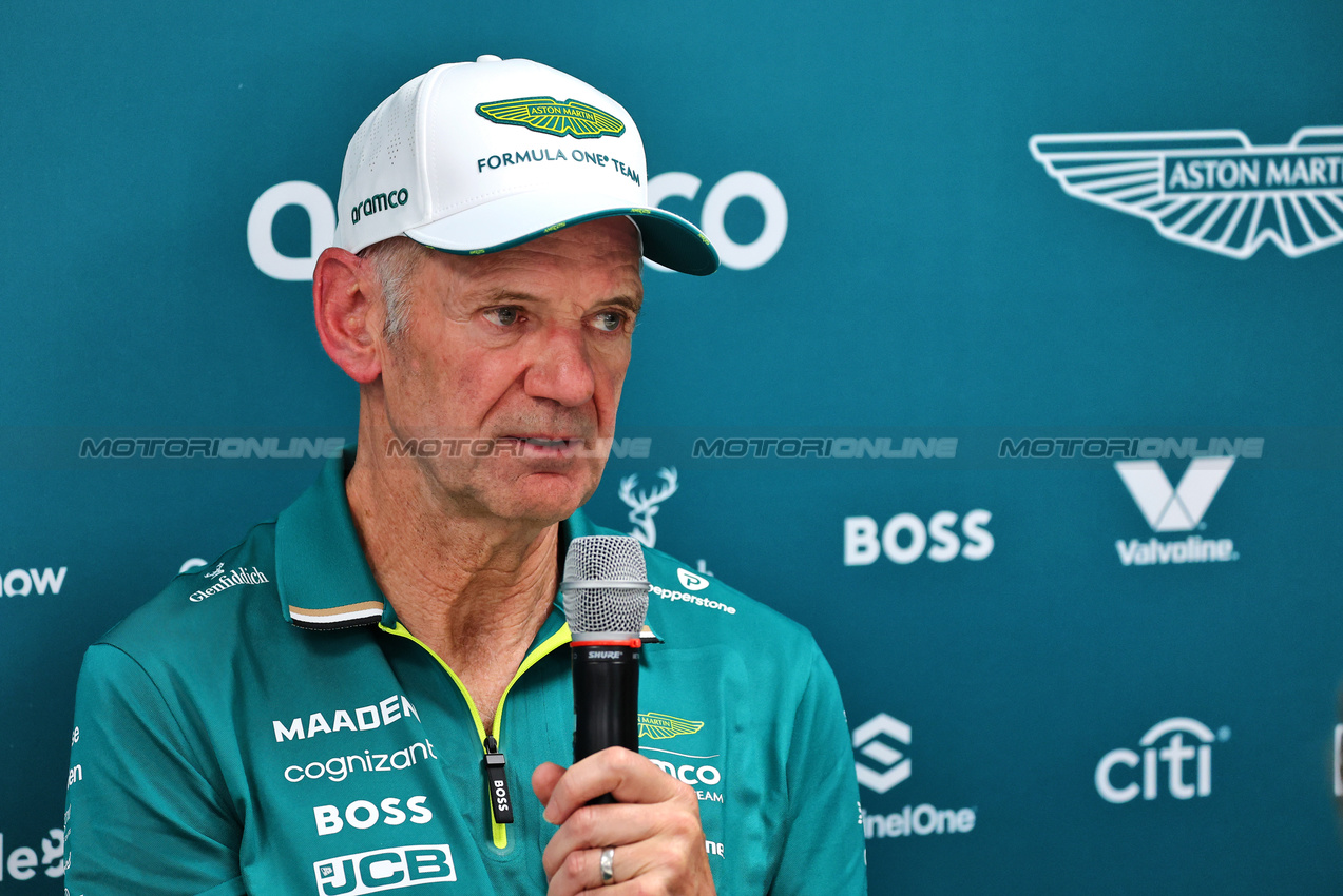 GP MONACO, Adrian Newey (GBR) Aston Martin F1 Team Managing Technical Partner.

22.05.2025. Formula 1 World Championship, Rd 8, Monaco Grand Prix, Monte Carlo, Monaco, Preparation Day.

- www.xpbimages.com, EMail: requests@xpbimages.com © Copyright: Batchelor / XPB Images
