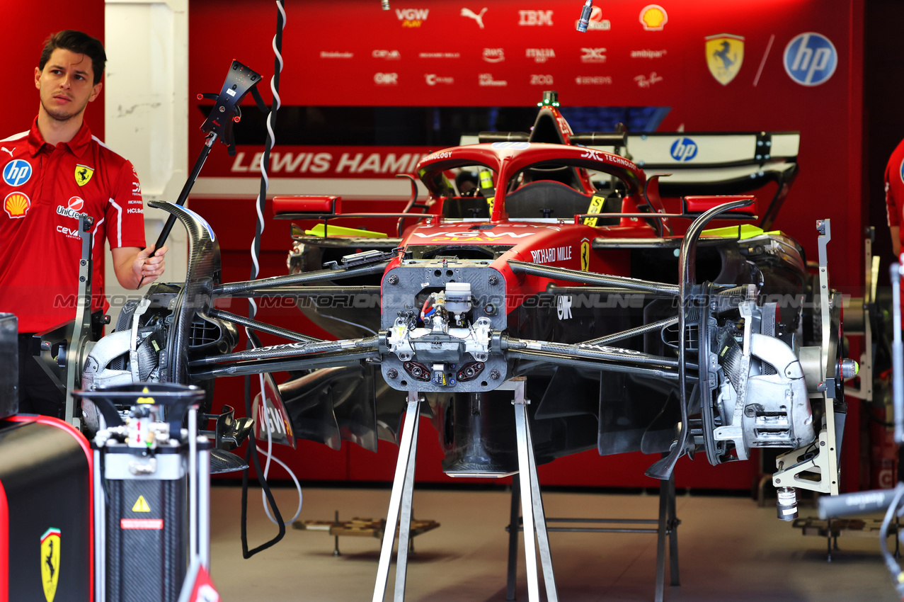 GP MONACO, Ferrari SF-25 being prepared in the pit garage.

22.05.2025. Formula 1 World Championship, Rd 8, Monaco Grand Prix, Monte Carlo, Monaco, Preparation Day.

- www.xpbimages.com, EMail: requests@xpbimages.com © Copyright: Batchelor / XPB Images