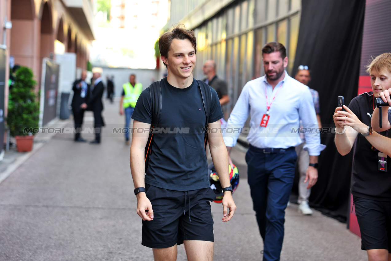 GP MONACO, Oscar Piastri (AUS) McLaren.

22.05.2025. Formula 1 World Championship, Rd 8, Monaco Grand Prix, Monte Carlo, Monaco, Preparation Day.

- www.xpbimages.com, EMail: requests@xpbimages.com © Copyright: Bearne / XPB Images