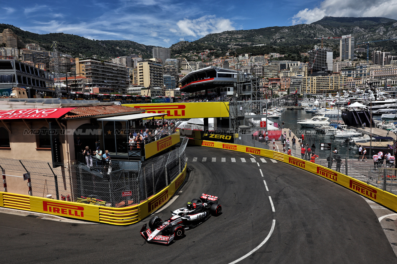 GP MONACO, Oliver Bearman (GBR) Haas VF-25.

24.05.2025. Formula 1 World Championship, Rd 8, Monaco Grand Prix, Monte Carlo, Monaco, Qualifiche Day.

- www.xpbimages.com, EMail: requests@xpbimages.com © Copyright: Batchelor / XPB Images