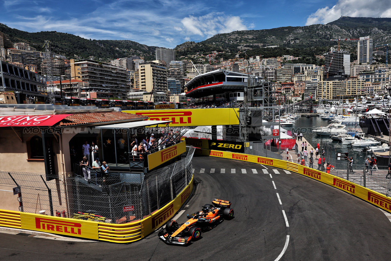 GP MONACO, Oscar Piastri (AUS) McLaren MCL39.

24.05.2025. Formula 1 World Championship, Rd 8, Monaco Grand Prix, Monte Carlo, Monaco, Qualifiche Day.

- www.xpbimages.com, EMail: requests@xpbimages.com © Copyright: Batchelor / XPB Images